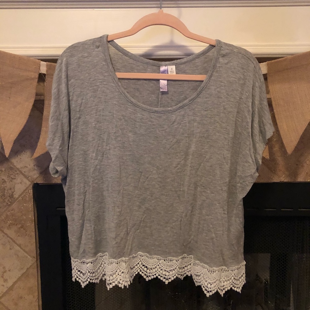 Gray tee with lace detail